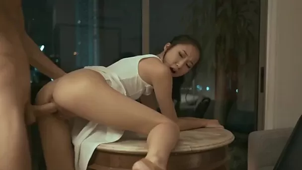 Gorgeous Chinese Girl Fucked in Hotel