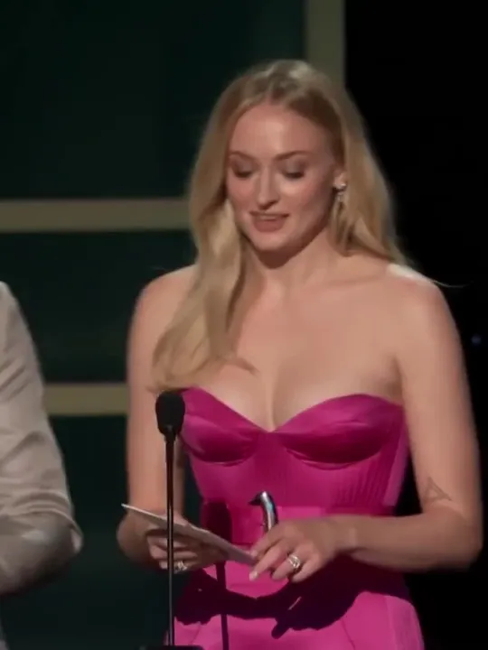 Sophie Turner aux sag awards 2020 hier soir