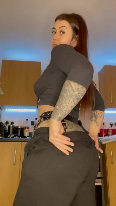 Who likes their pawg with a side of kinky?