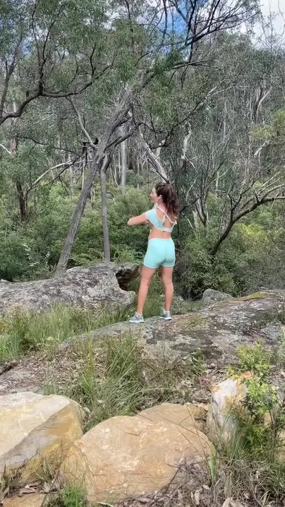 Pee break on a hike