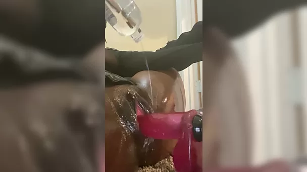 Black creamy pussy is lubed enough for harsh solo with a fucking machine
