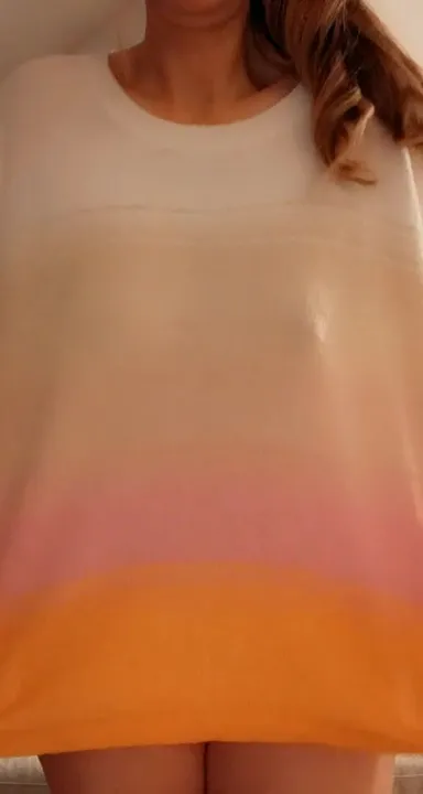 Pulloverwetter sorgt für die größten Titty Drops 34DDD