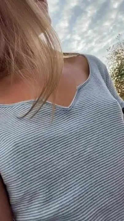 i love the risk of playing with my boobs in our family garden.. if one of my neighbours is on reddit - please don't tell my parents and just enjoy ;)