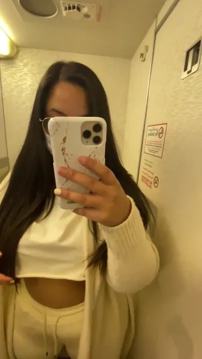 I posted my tits on a train, and now I show you my tits on a plane