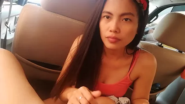 Real pinay teacher sucks in car and swallows cum