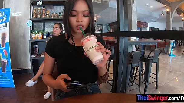 Real Asian teen agrees to have fuck for money