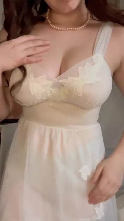 would you want to fuck me if i wore this to our first date?