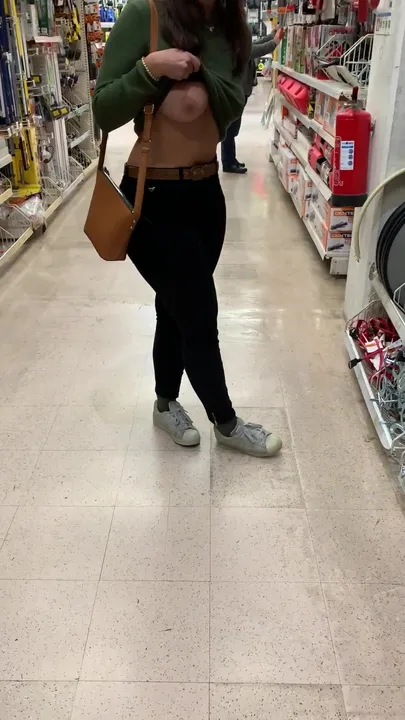 Flashing while shopping should be considered a hobby