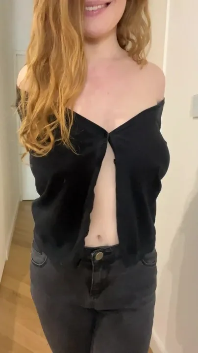 Is it me or does this top make my DDD's look flat?
