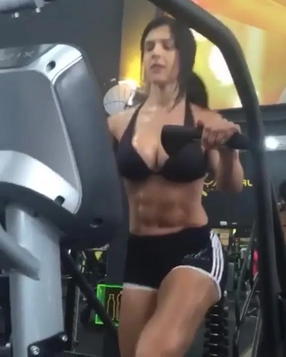 Eva Andressa