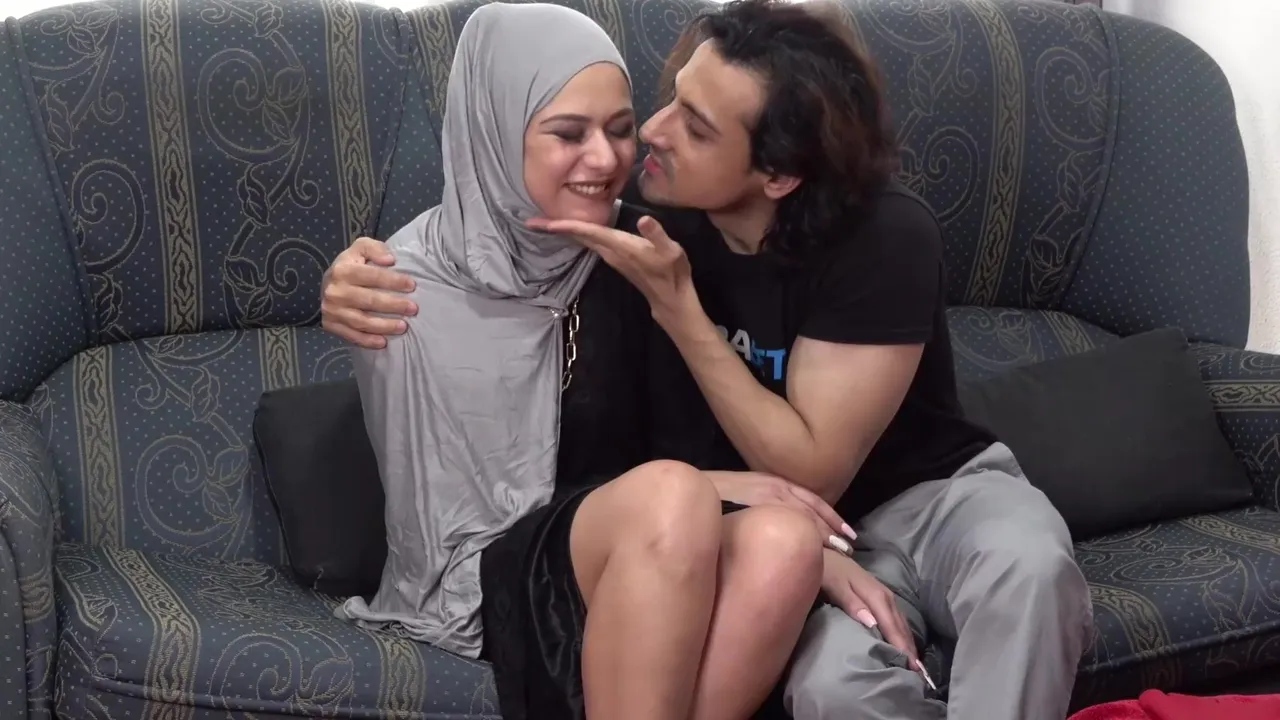 Sets cheated Muslim wife at ease and fucks her as the reward photo