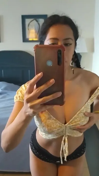 Pair of Mexican tits to start your weekend, Papi
