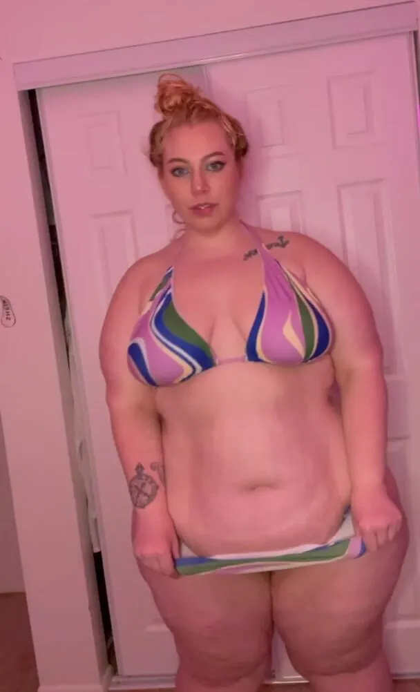 Trying on my new bikini