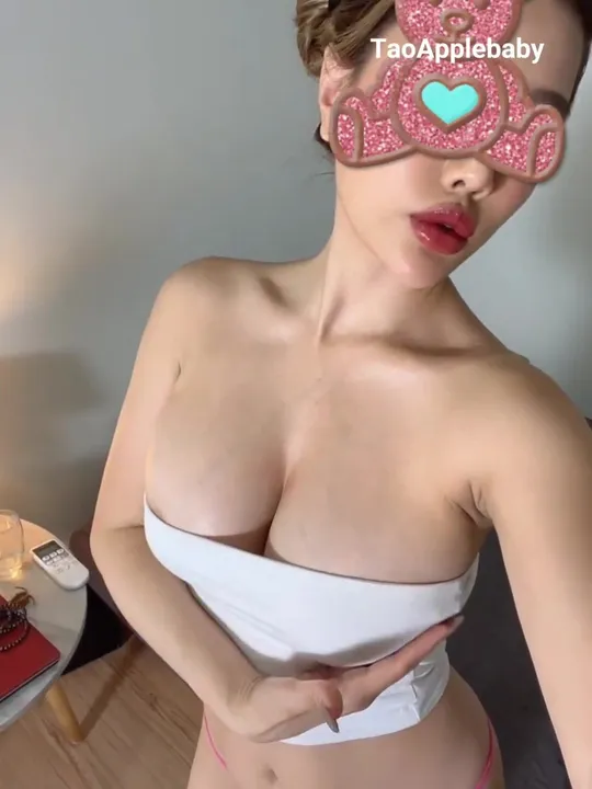 Can a Korean in a white crop top be busty enough for you? ❤