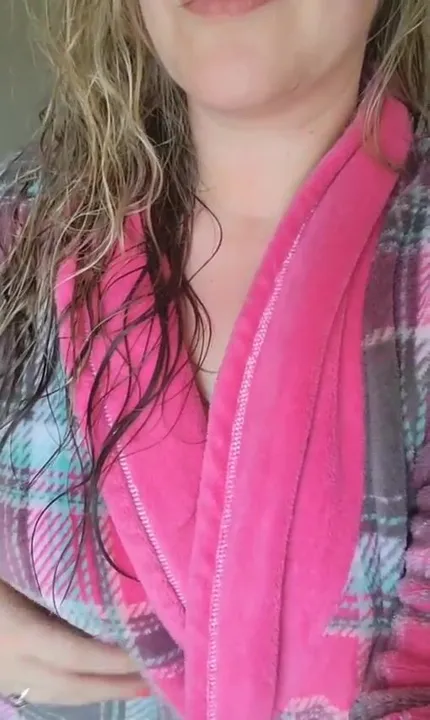 Hiding goodies under my milf robe... do you want to squeeze them?