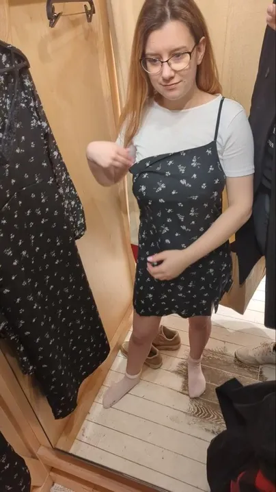 Some fitting room fun :3