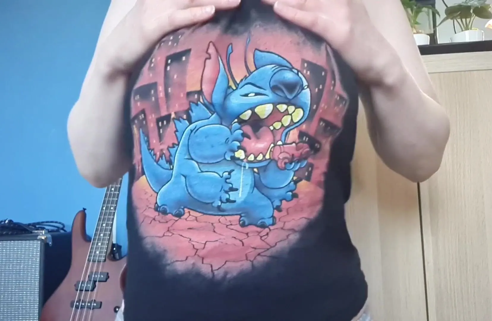 Ich liebe dieses Top aus 2 Gründen, rawr!