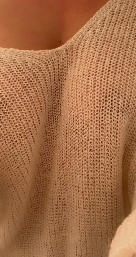 Meine Pullover-Welpen brauchen eine gute Streicheleinheit. Sie lieben Aufmerksamkeit.