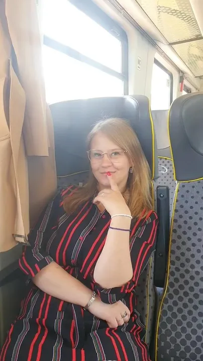 Vous savez comment je me sentais dans ce train ? Un peu intimidée, un peu ennuyée et un peu excitée. Bizarre, non ?