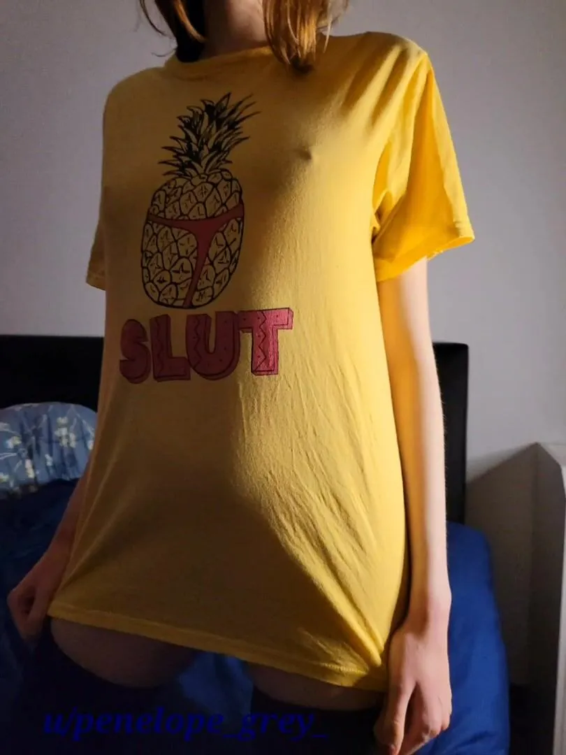 100 Gummipunkte für jeden der errät aus welcher Serie mein neues Shirt stammt