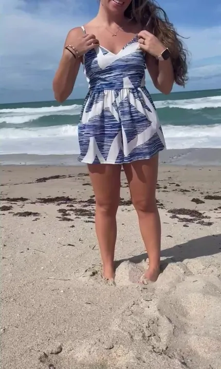 Some beach titties