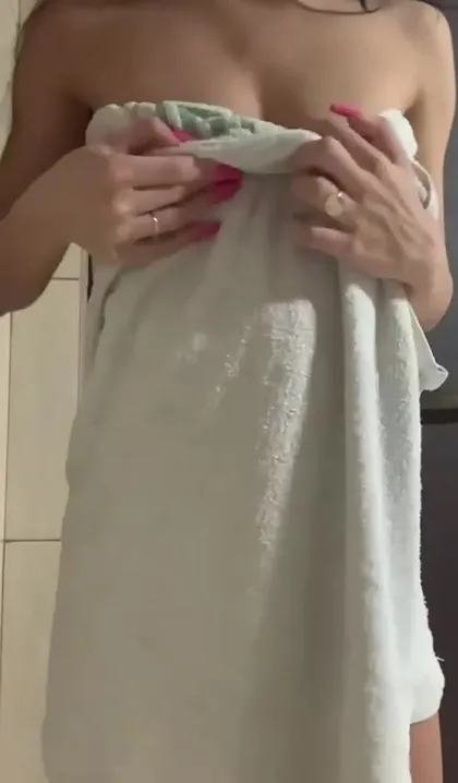 Would you consider a 30yo tiny tits mom still fuckable?