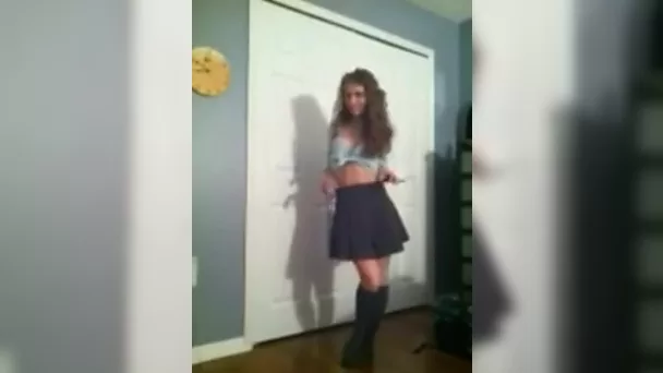 Snapchat-Leckvideo des Schulmädchens - exklusiver Teen-Porno