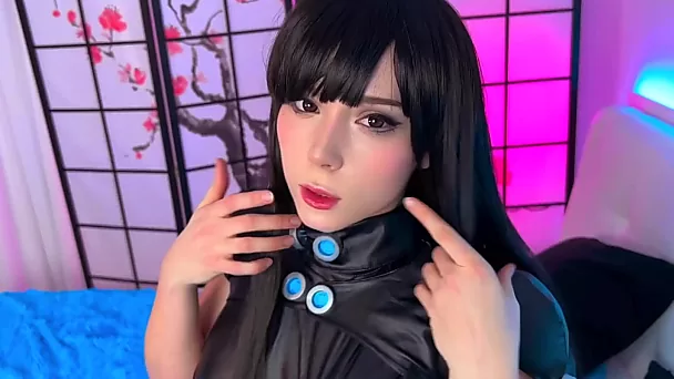 A bunda de Reika shimohira espancada e a boca fodida em pov. Cosplay de Gantz