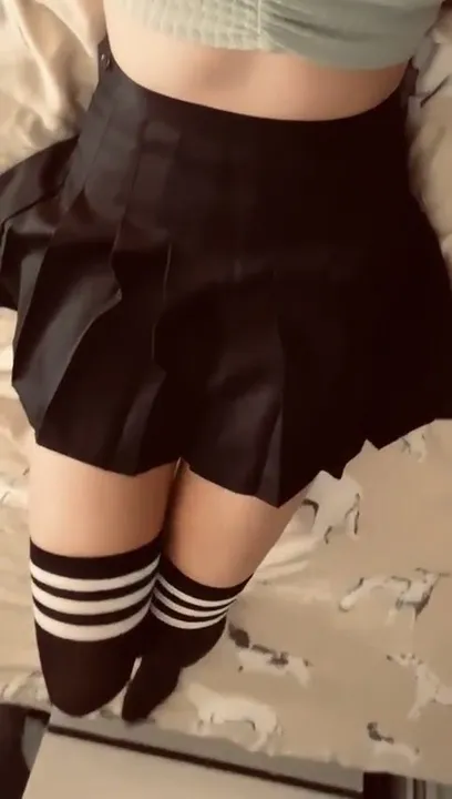my favorite skirt for windy days