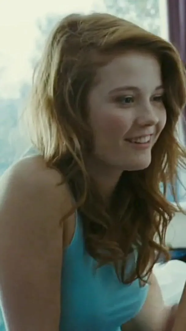 Amy Wren in 'uwantme2killhim?'