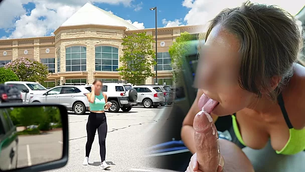 Video de realidad censurado, mamada en el auto de una adolescente tetona.