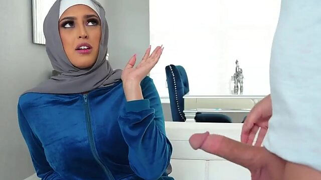 Muslim babe in a hijab lets in a neighbour, but eventually they  get so horny that they decide to fuck