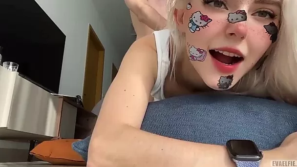 Eva elfie filme comment elle chevauche une grosse bite
