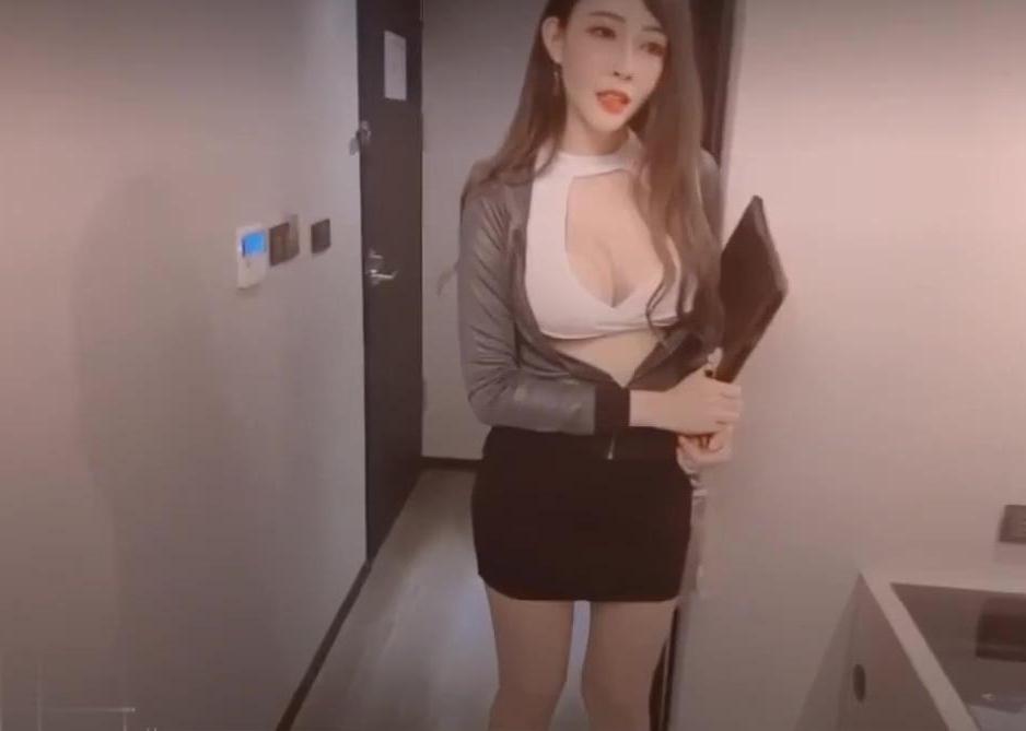 Beautiful asian teen with perfect body having passionate sex with her  co-worker