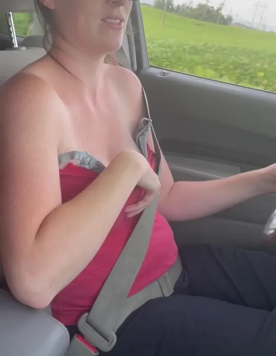 I just love flashing my tits while driving