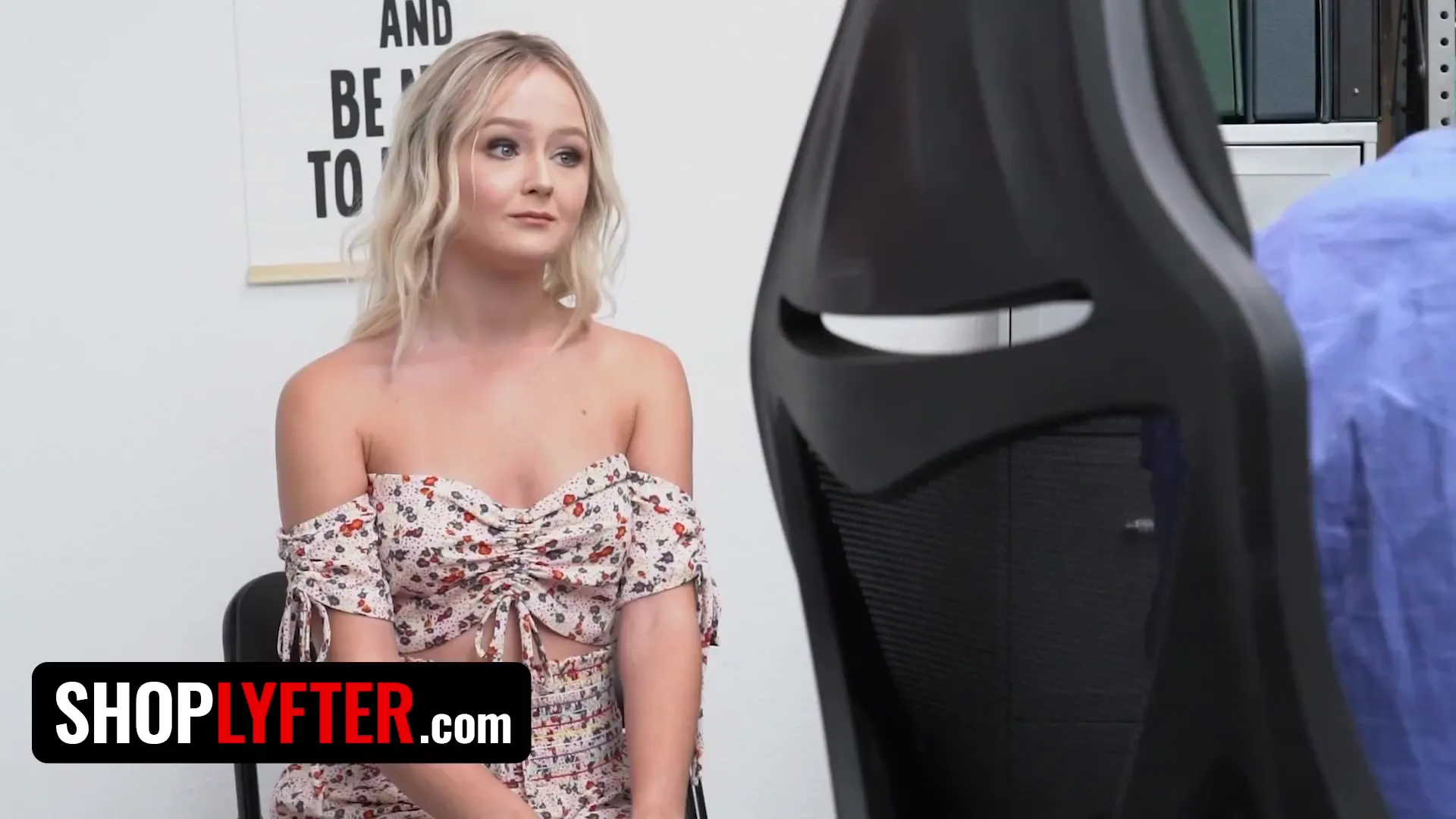 Natalia Queen gets punished by a vigilant guard