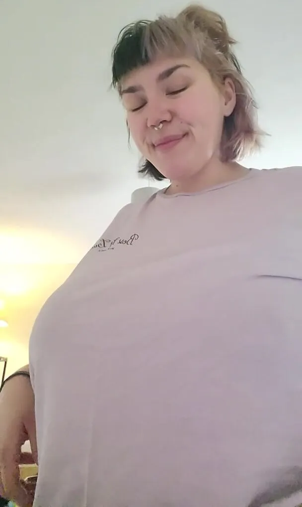 Just some big fat titties for you