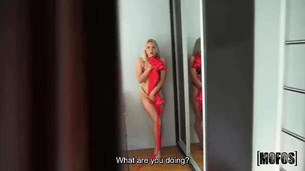 I advised my girlfriend to take off her new red dress