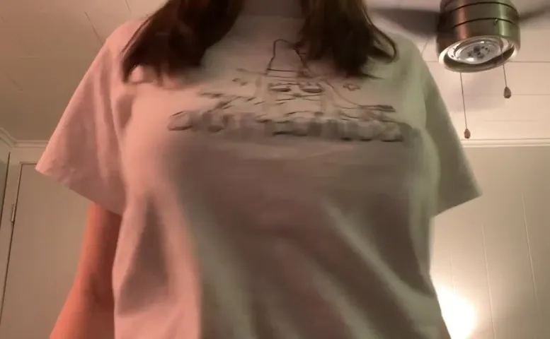 titty drops in a tshirt will never disappoint