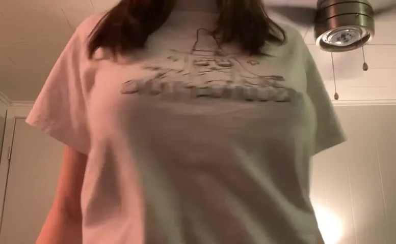 las gotas para las tetas en una camiseta nunca decepcionarán