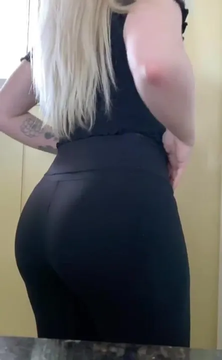 Do you like a surprise pawg ?