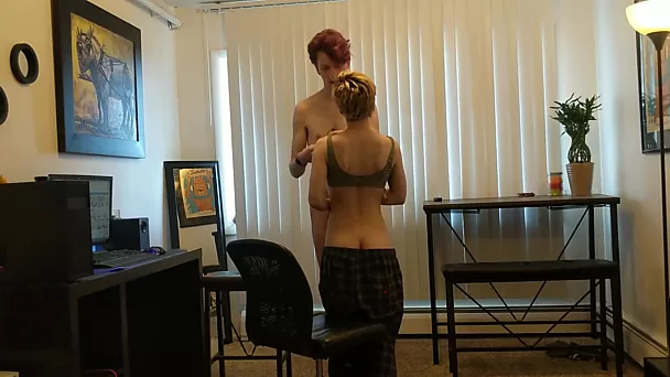 Standing fuck with short-haired petite girl from behind