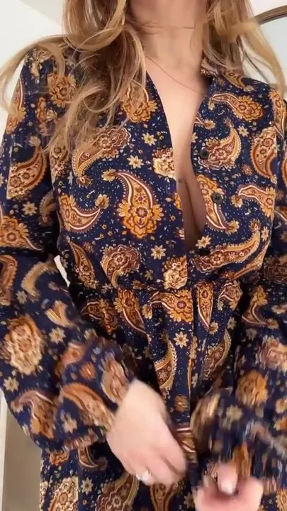 Name a better combo! A milf in paisley bouncing her boobs