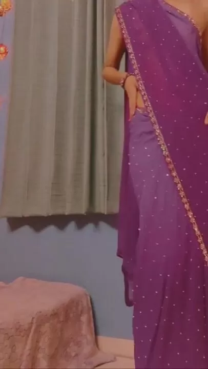 El striptease de sari es un poco sexy