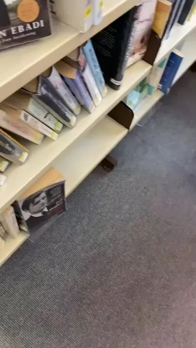 Ich bin nicht Ihr normales Bibliotheksmädchen.