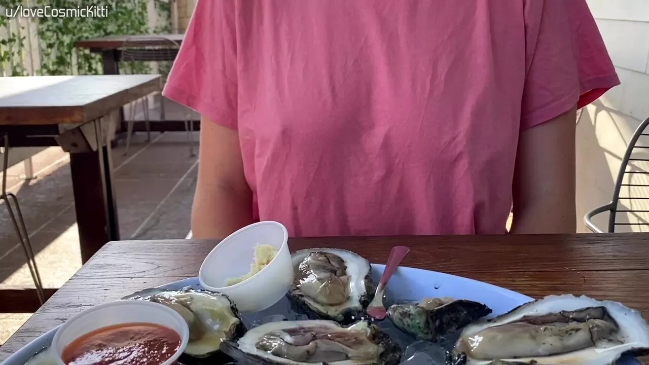 C'est vrai - les huîtres vous rendent vraiment excitées