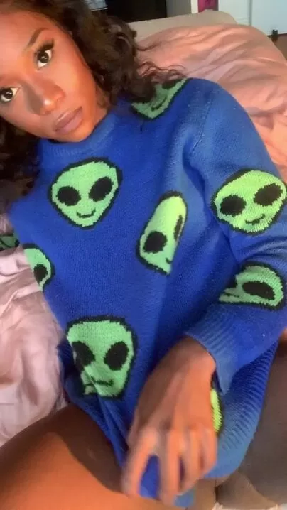 Vanniall from Chaturbate is hiding something big under her sweater
