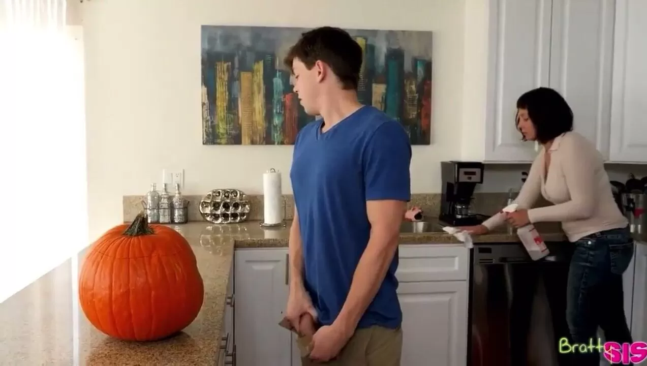 The classic pumpkin trick on step sis