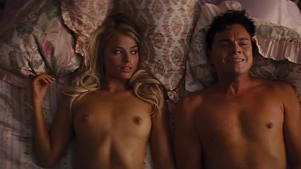 Cena de sexo nua com Margot Robbie