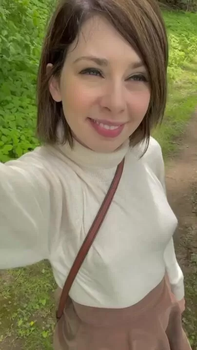 Promenez-vous dans le parc avec moi